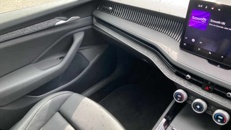 Skoda Superb 1.5 TSI iV SE L DSG 5dr Estate